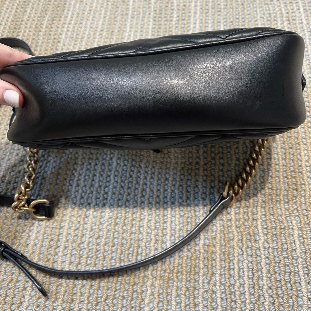 Gucci Black Chevron GG Leather Crossbody Bag - Picture 9 of 14
